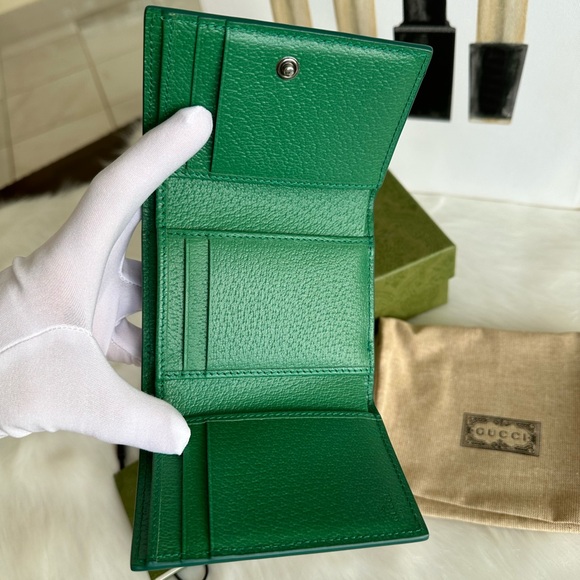 Auth GG Double Hook Wallet - Picture 10 of 16